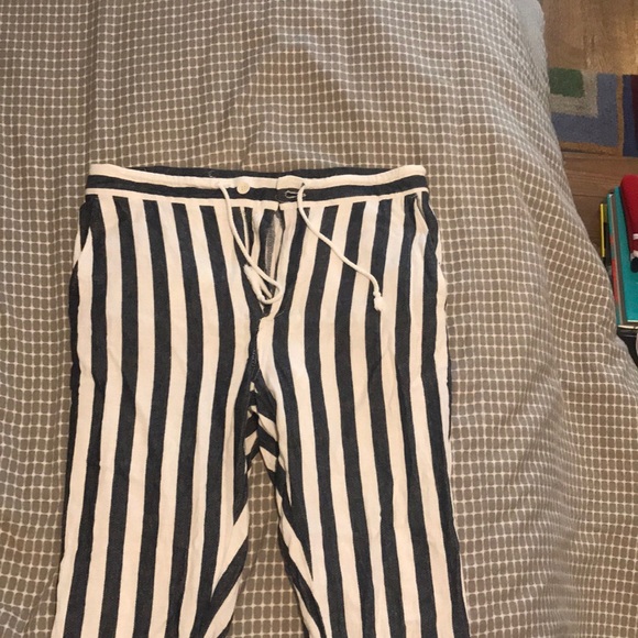 Zara Other - Cropped linen-cotton striped Zara pants